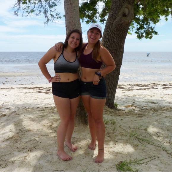 Meet your Posher, Kinsey - Picture 7 of 8